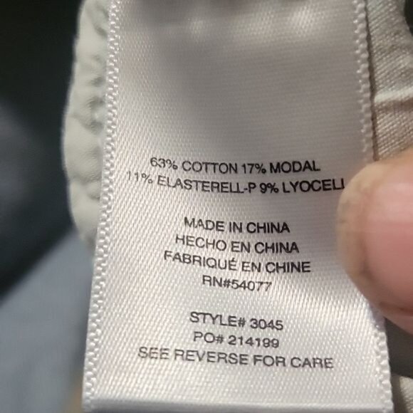 Cabi Jeans Slim Boyfriend Fit Distressed Denim Womens 8 Blue luxury designer - Picture 7 of 7